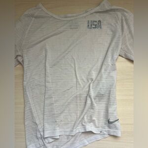 Nike cropped USATF tee